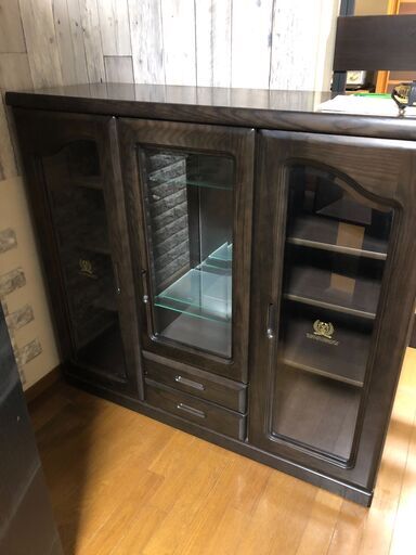 値下げお得です【美品】落ち着きのあるショーケース