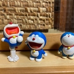 ドラえもん　フィギュア　3体