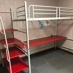 【条件付き値下げ！】机と階段付きのロフトベッド