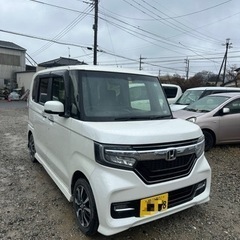 ホンダNBOX カスタム平成30年車　23,800km  車検8...