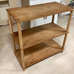 木の3段シェルフ