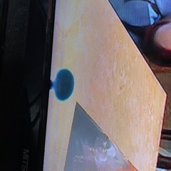 液晶テレビ  32インチ リモコン付き 首振り機能付きの画像