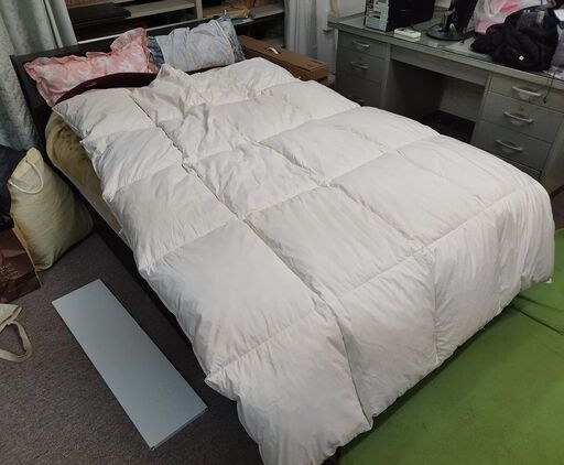 セミダブルベッド
