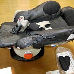 Aprica回転式チャイルドシート売ります。の画像