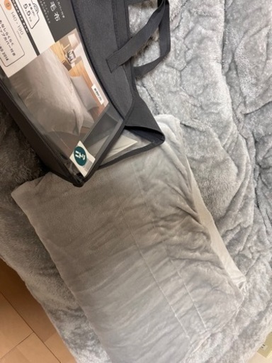 重い毛布 ニトリ シングル 140×190 5.5kg 1回使用