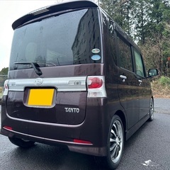 低走行8万キロ‼️月々9千円〜分割可❗️車検2年付き！【名義変更代込み】広い車内！大人気‼️ダイハツ タントカスタム☆HDDナビ付き☆走行中DVD観れます☆ETC付き☆電動スライドドア☆ドライブレコーダー☆社外アルミ☆事故修復歴無し☆そのまま乗って帰れます！の画像