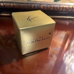 決まりました 定価10,000円程　クリスタルジェミー　カオリホワイト　オールインワンジュエリーの画像