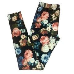 【新品未使用】花柄レギンス❤スパッツ　リアルフラワー　花柄　ボトムスの画像