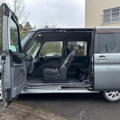 快適なターボ車！月々9千円〜分割可❗️車検付き！【名義変更代込み】広い車内！大人気‼️ダイハツ タントカスタム☆HDDナビ付き☆走行中DVD観れます☆ETC付き☆電動スライドドア☆純正アルミ☆ドライブレコーダー☆そのまま乗って帰れます！の画像