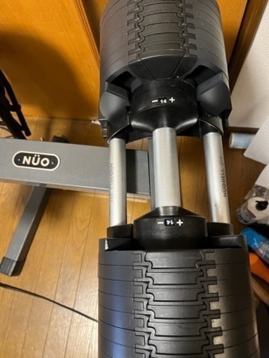 フレックスベル32kg 2kg刻み 可変式 ダンベル　NUO BELL & 専用スタンド、グローブ、ベンチ