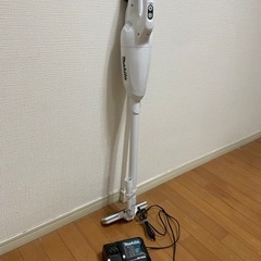 【美品）マキタ　コードレスクリーナー