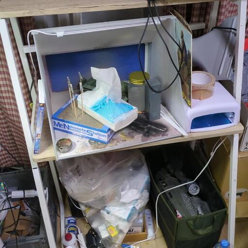 塗装ブース　レジン硬化器　ラック