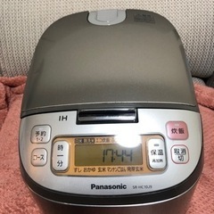 パナソニック IH炊飯器SR-HC10J9と空気清浄機 F-PD...