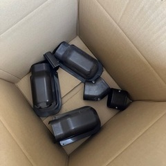 【無料！引越し先で使えるかも？！】エアコン 室外機 配管化粧カバ...