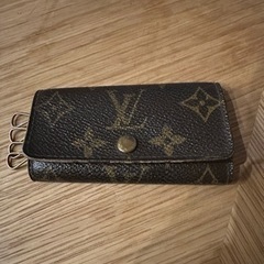 ルイヴィトン　キーケース　中古