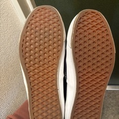 Vans vault navy 26.5の画像