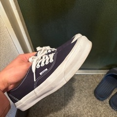 Vans vault navy 26.5の画像