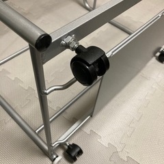 キャスター付きフレーム　ゴミ箱などの画像