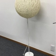 IKEA 電気スタンドの画像