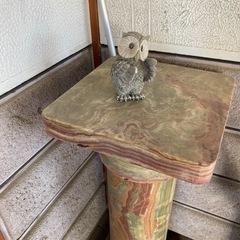 玄関の置物　人工大理石　フクロウの置物付きの画像