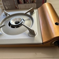 イワタニカセットコンロ（ゴールド）の画像