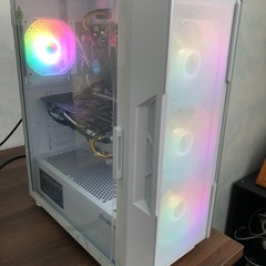 新品ケース、新品SSD 光るPCの画像