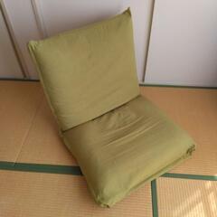 座椅子 フルフラット可能