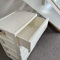 衣類ケースあげます無料の画像