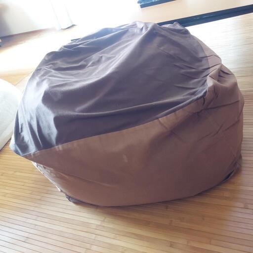 焦げ茶　人をダメにするクッション　無印良品