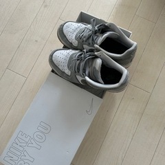 NIKE AIR FORCE1 グレー　27.5cmの画像