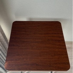 ダイニングテーブルの画像