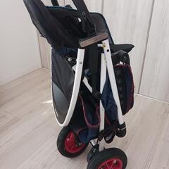 アップリカ　ファミリア　ベビーカーの画像