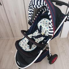 アップリカ　ファミリア　ベビーカー