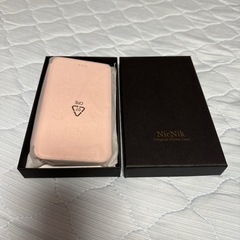 iPhone11用　手帳型スマホケース（新品）の画像