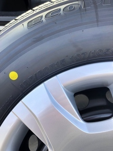 ちょっと値下げ　ハイエース　新車外し　195/80 15 2024/1製造