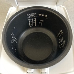 三菱　IHジャー炊飯器　1.0L(5.5合)　NJ-E10J3-W　2015年製の画像