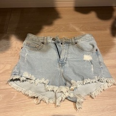 ボトムスたちの画像