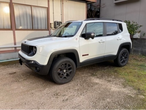 ジープ　レネゲード　スタッドレスタイヤ