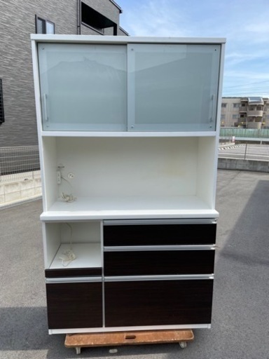 最終値下げ☆キッチンボード　カップボード　コンセント付き　上下分割可能　茶