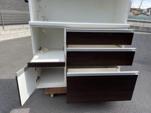 最終値下げ☆キッチンボード　カップボード　コンセント付き　上下分割可能　茶