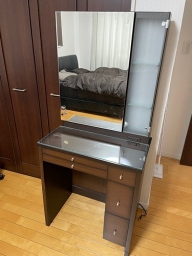 鏡台ドレッサー取りに来れる人