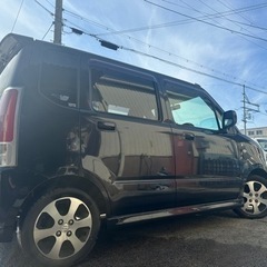 ★★車検令和８年７月までスズキワゴンRです。人気車種、人気黒色で調子良好な１台になります。★★の画像