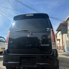 ★★車検令和８年７月までスズキワゴンRです。人気車種、人気黒色で調子良好な１台になります。★★の画像