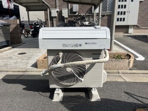 Panasonicエアコン！2021年製 CS-221DFL-W