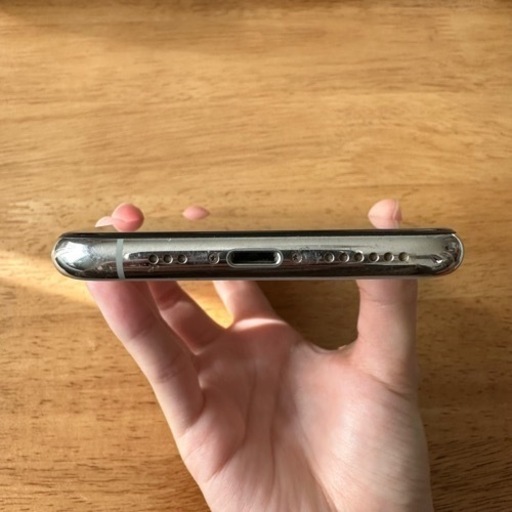 iPhone11Pro シルバー　64GB sim解除済み