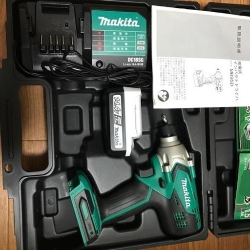 makita M695D充電式　インパクトドライバー