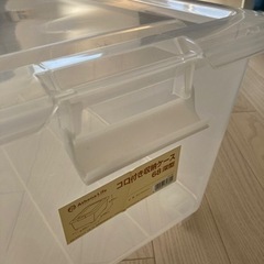 衣装ケース　透明の画像