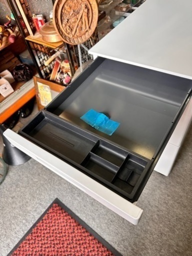 定価7万　コクヨ製GTシリーズの3段ワゴンです　在庫あり　SDM-GTZ46T3SAW