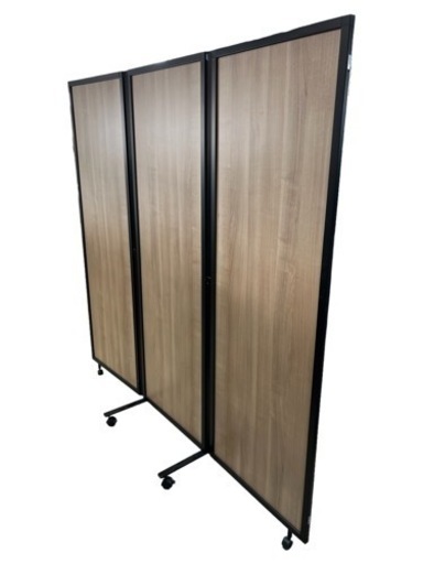 NO.1253 スレディ 折りたたみパーテーション 3連 自立式 木目調 キャスター付き 衝立 オフィス 中古
