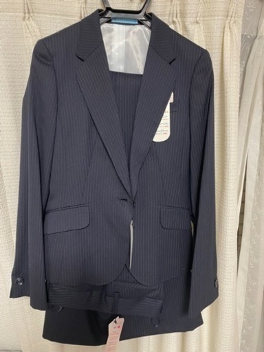 紺のストラップ　スーツ　3点セット　AOKI
